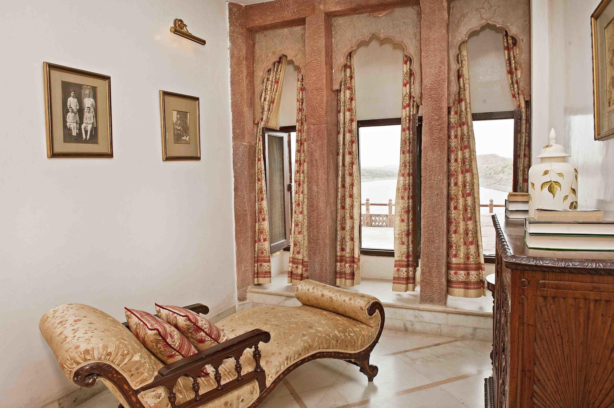 Welcomheritage Bal Samand Lake Palace Jodhpur  Exterior foto